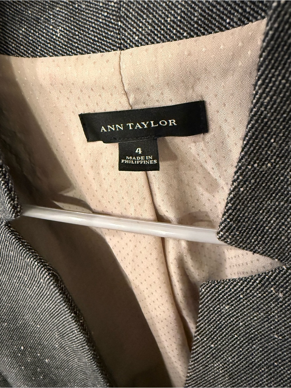 Ann Taylor Blazer - Picture 5 of 10
